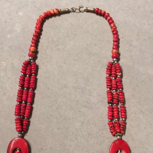 Red coral colored statement necklace. - Picture 3 of 3